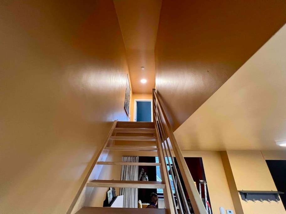 Ferienwohnung Le Retro Chic - Grand Duplex Pour 6 Dans Le Centre Lüttich Exterior foto