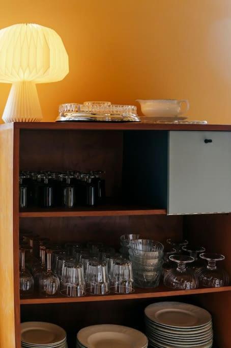 Ferienwohnung Le Retro Chic - Grand Duplex Pour 6 Dans Le Centre Lüttich Exterior foto