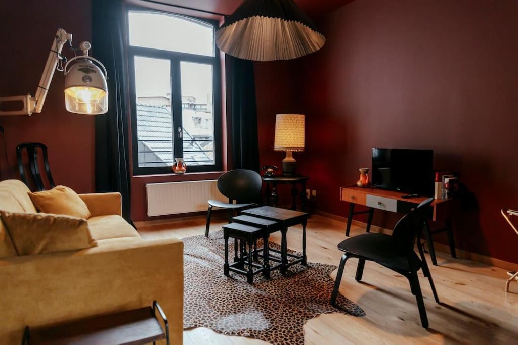 Ferienwohnung Le Retro Chic - Grand Duplex Pour 6 Dans Le Centre Lüttich Exterior foto
